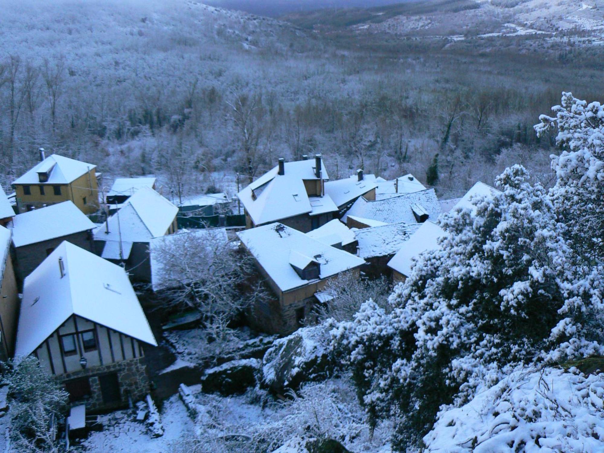Casa De Turismo Rural Sardom3 Bembibre  Esterno foto