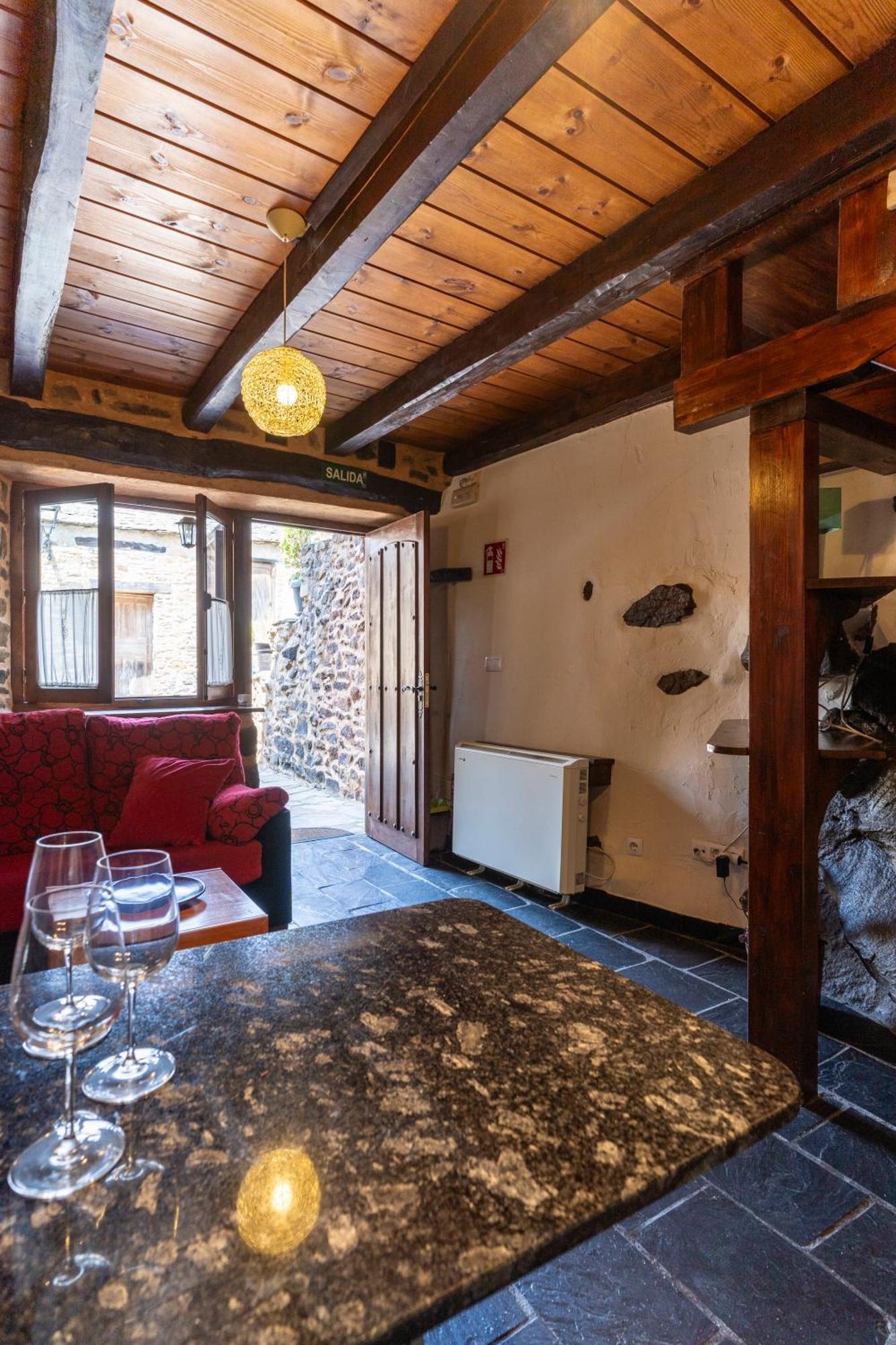 Casa De Turismo Rural Sardom3 Bembibre  Esterno foto