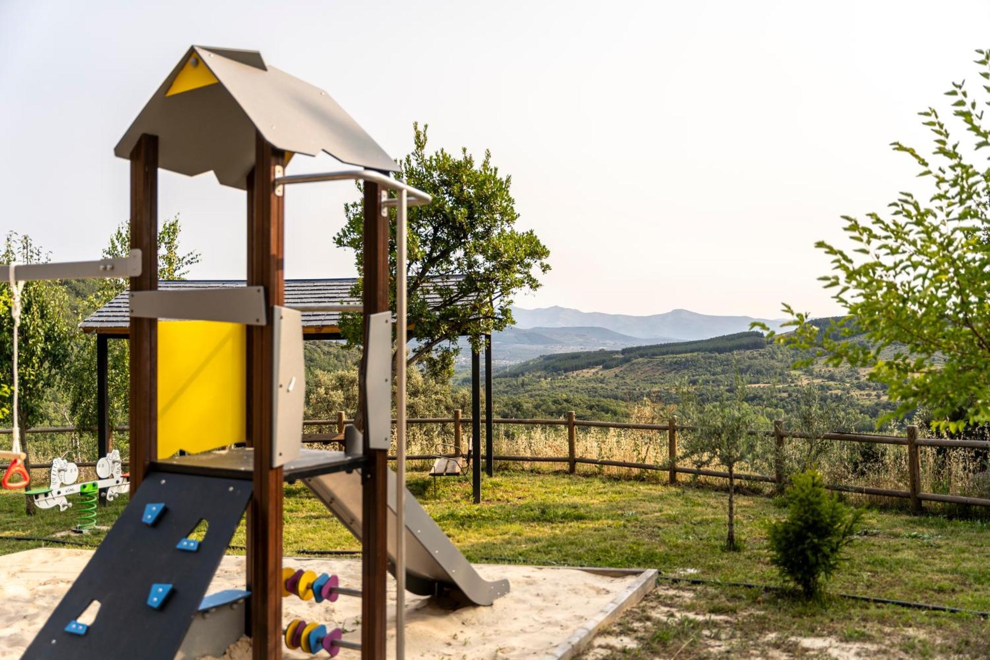 Casa De Turismo Rural Sardom3 Bembibre  Esterno foto